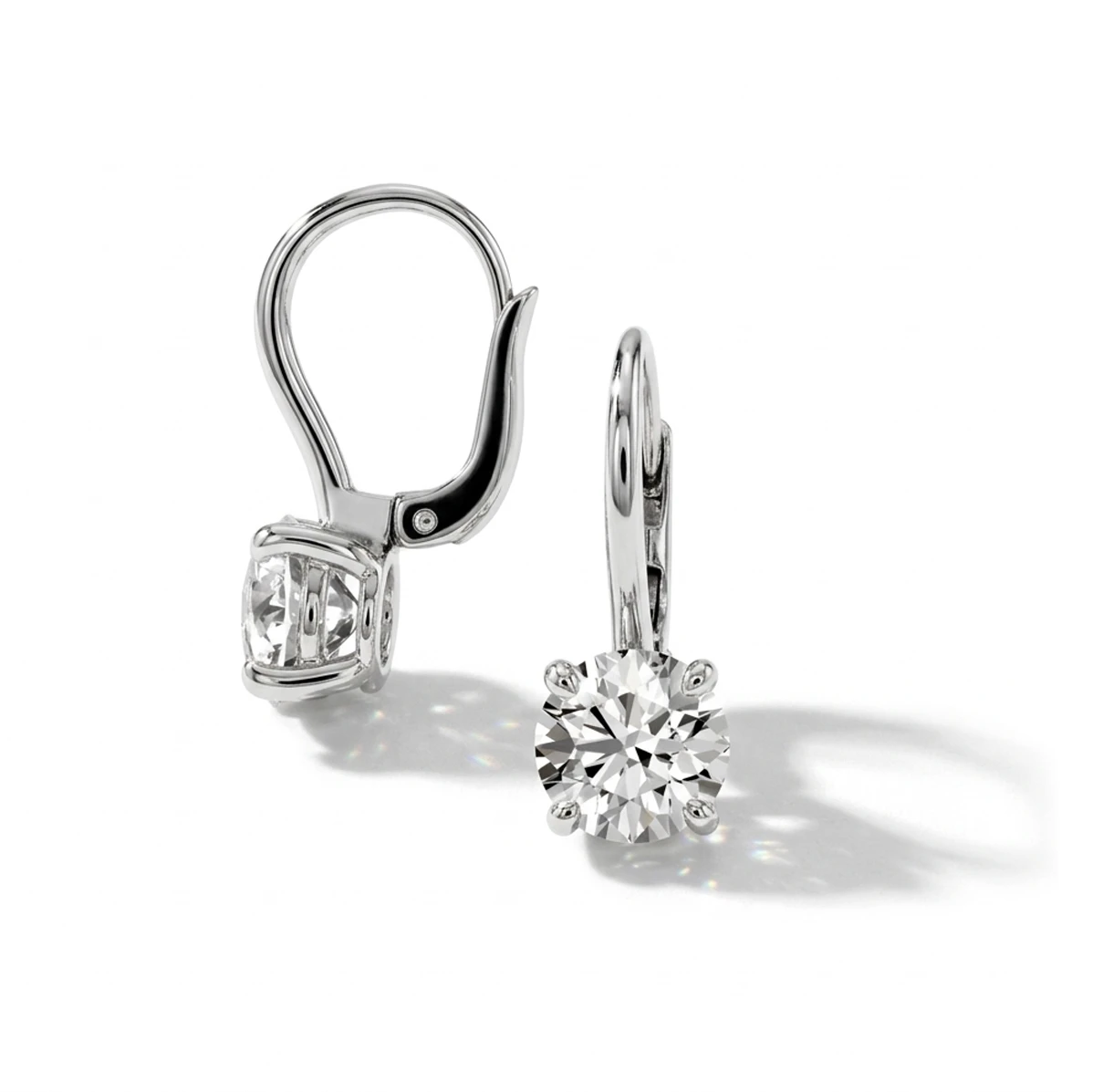 Casey earring by Gordon Max, product photograph.